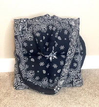 Load image into Gallery viewer, BANDANA PUFFER BAG